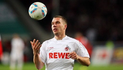 开云体育官方入口-日本门将神扑，守护球队荣誉！，日本队守门员球衣