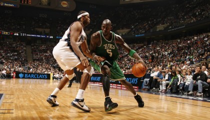 kaiyun体育app-MVP归属：王强凭借关键三分荣膺当场最佳！，王强怎么样